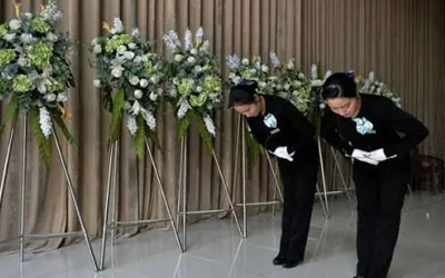 国家为何要推进殡葬服务标准化？