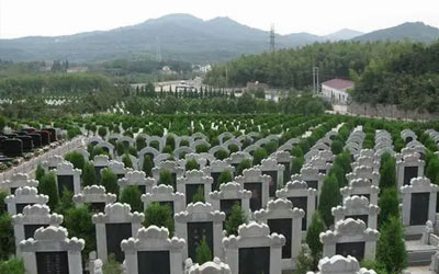 昆明哪个公墓风水好，2021年昆明公墓风水排名