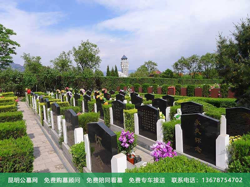 揭秘墓地忌讳选择哪个朝向