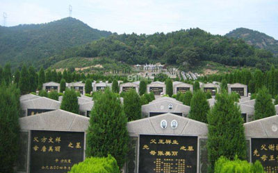 购墓要带齐哪些资料,公墓信息网整理如下