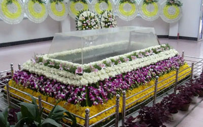 法官谈遭遇“天价殡葬”时，遇到强制、欺诈、捆绑、不知情等消费时可以拒绝付费并报警！