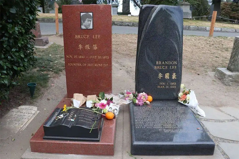 李小龙之墓