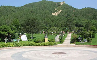 国务院“证照分离”改革要求,经营性公墓审批权限下放至设区的市级民政部门