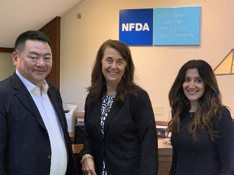 中国殡葬协会国际交流与合作工作委员会主任段律文赴美参加NFDA密尔沃基会议