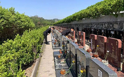 深圳墓位每平方米卖20万 现有墓穴恐不够用10年