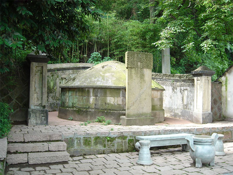 多数省份现有墓穴只够使用6年