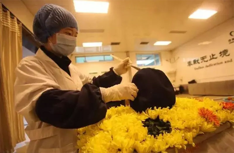 殡葬行业有关话题热度不减，背后折射的问题亟待解决