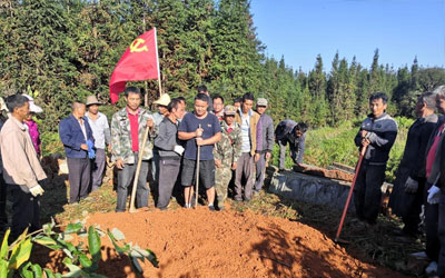 农村殡葬改革升级，家有土墓的该怎么办？3种方法处理，过来看看