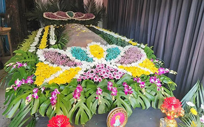 殡仪服务的未来趋势：科技与人文的融合