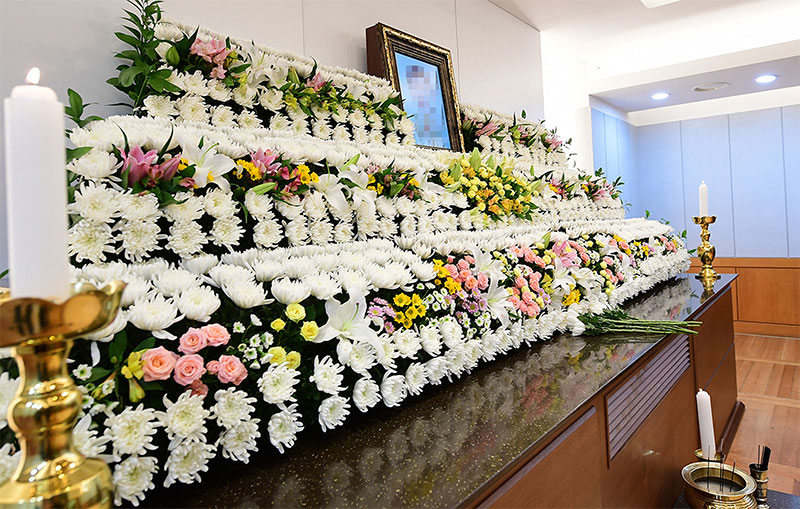 殡葬改革的本质：超越葬式，重构文明新形态