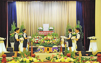 昆明殡葬行业揭秘：昆明墓地销售真的暴利吗？殡葬服务的“黑幕”大揭秘