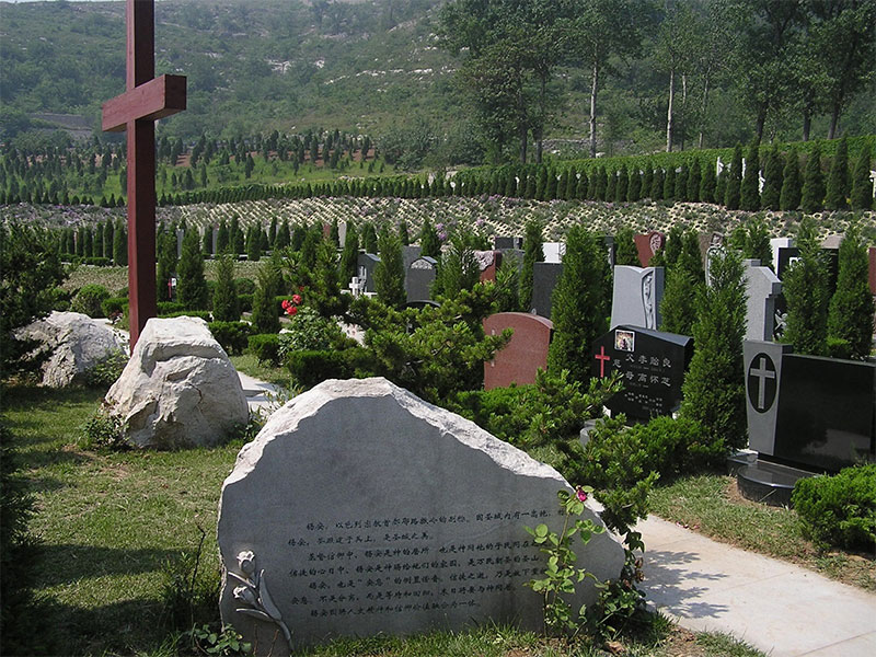 昆明陵园有哪些,应该如何选择公墓