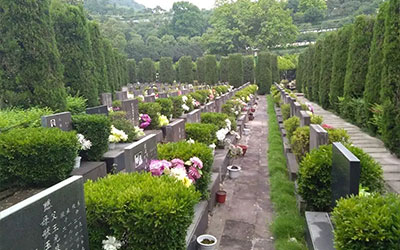 公墓信息网带您了解墓地风水怎样看