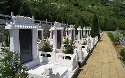 选择昆明公墓陵园为什么要看水流的走向