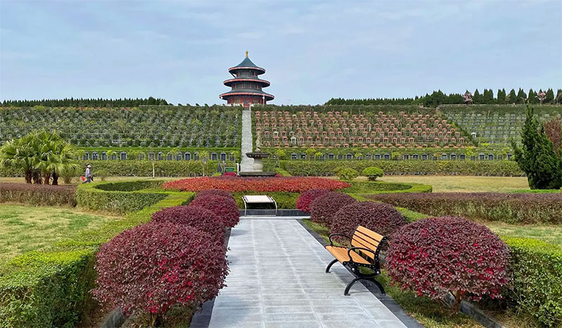 给老人买墓地要注意什么问题