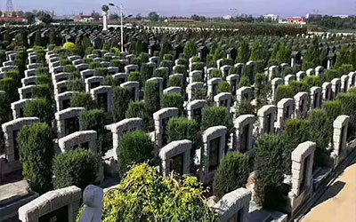 选择墓地如何看风水