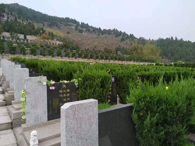 昆明风水好的公墓