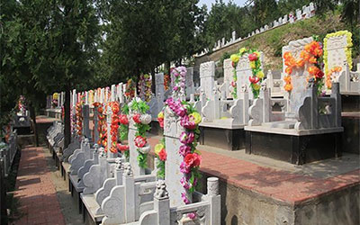 墓地中风水很关键！选择陵园墓地，要切记这几点禁忌！