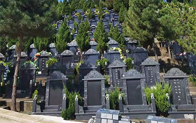 昆明墓地多少钱？昆明哪家陵园墓地价格比较便宜