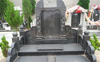 如何看墓地风水呢