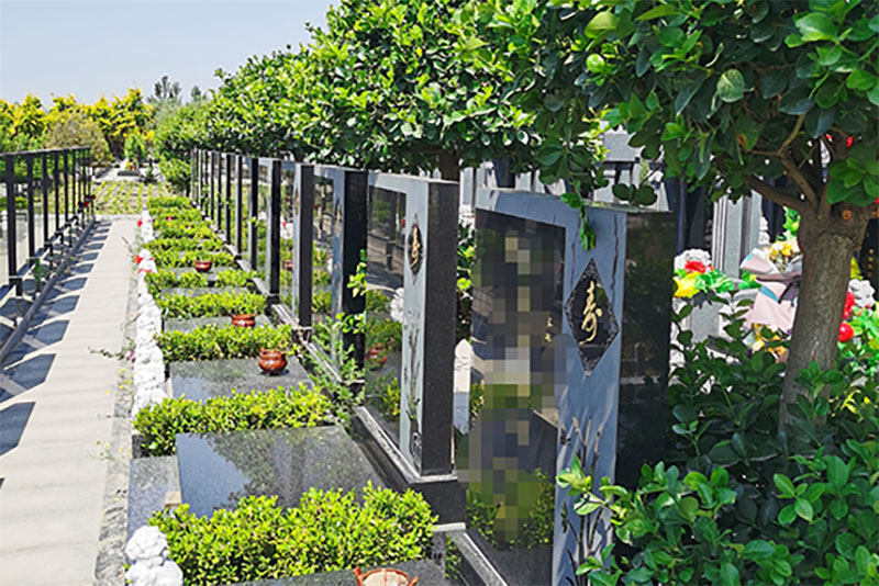 如何在一个昆明墓园中选择比较好的安葬位置？