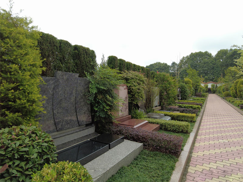 买墓地需要缴纳哪些费用