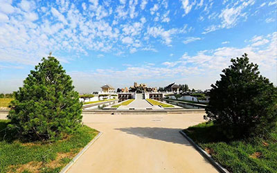 长松园公墓和玉案山公墓相比哪个更好？墓园的环境怎么样？