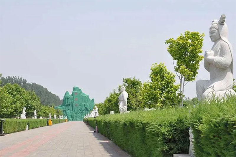 公墓信息网教你如何看墓地风水