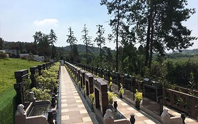 昆明选择公墓墓地的原则是什么