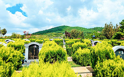 昆明选择墓地的方法和技巧