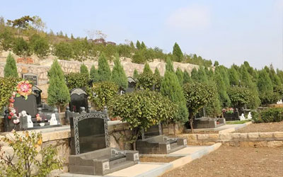 选墓地如何看墓地风水