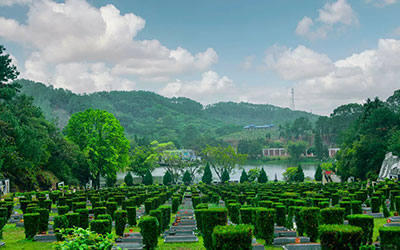 如何在公墓陵园中选择好风水