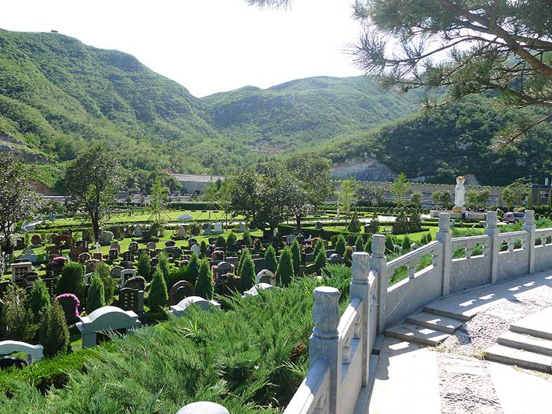 昆明墓地风水应如何选择？墓地风水有什么讲究？