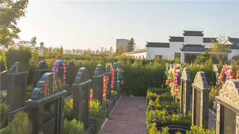 墓地怎么样选择？如何选择最佳安葬位置？