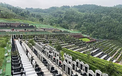 选择墓地有什么禁忌？应该如何看风水？