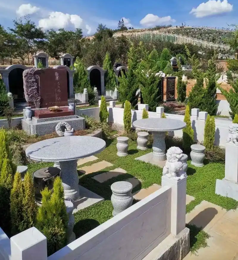 在昆明怎么挑选墓地