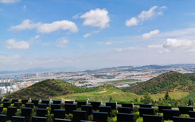 如何选择合适的公墓？