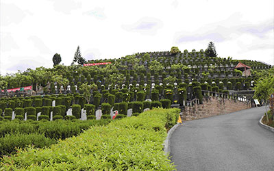 昆明墓地抉择：谨遵禁忌，择一方安息净土
