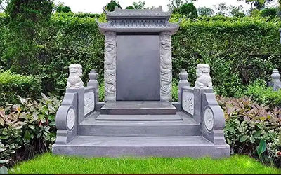 昆明墓地朝向选择：传统风水观念解析