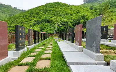 购买昆明墓地双人墓还是单人墓好？