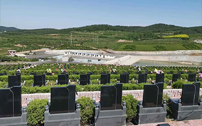 昆明地区提前购买墓地需要准备哪些材料？