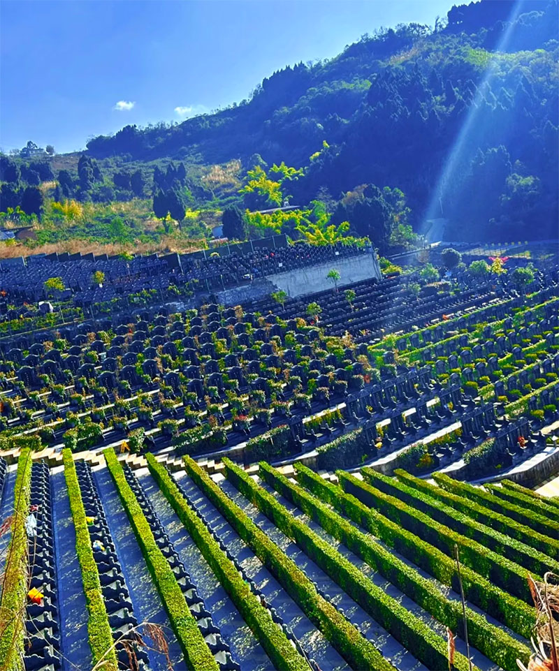 在昆明墓地里如何选择墓位号