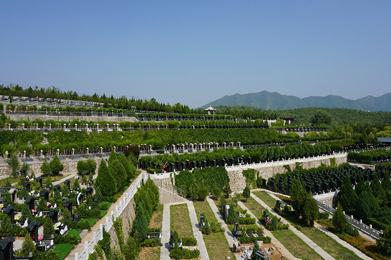 怎么选公墓哪个位置好