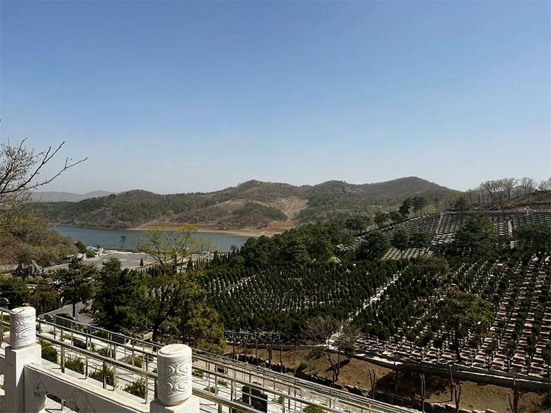 公墓选择什么位置比较好