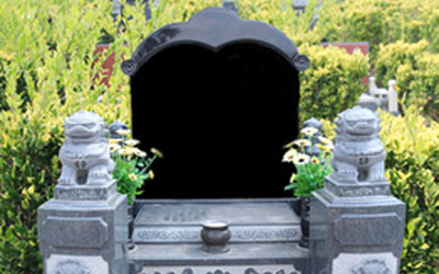 新墓下葬时下雨对后人有什么影响？昆明墓地落葬习俗