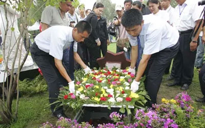 浅谈骨灰盒下葬注意事项