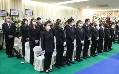 参加葬礼的穿着有什么讲究