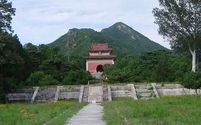 墓地价格疯狂上涨的今天，买阳宅当阴宅是对是错