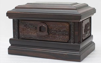 骨灰盒的照片朝向不是面山靠水有什么影响吗？