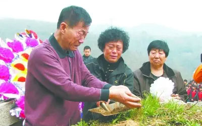 为坟墓培土需要注意什么呢